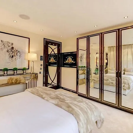 Centrally Located Apartment 马尔韦利亚